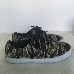 Camo Vans Women’s Size 10.5 Men’s Size 9
